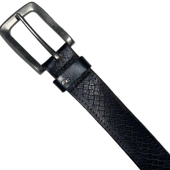 John Varvatos Black Textured Leather Belt Size: 38 - Picture 2 of 7